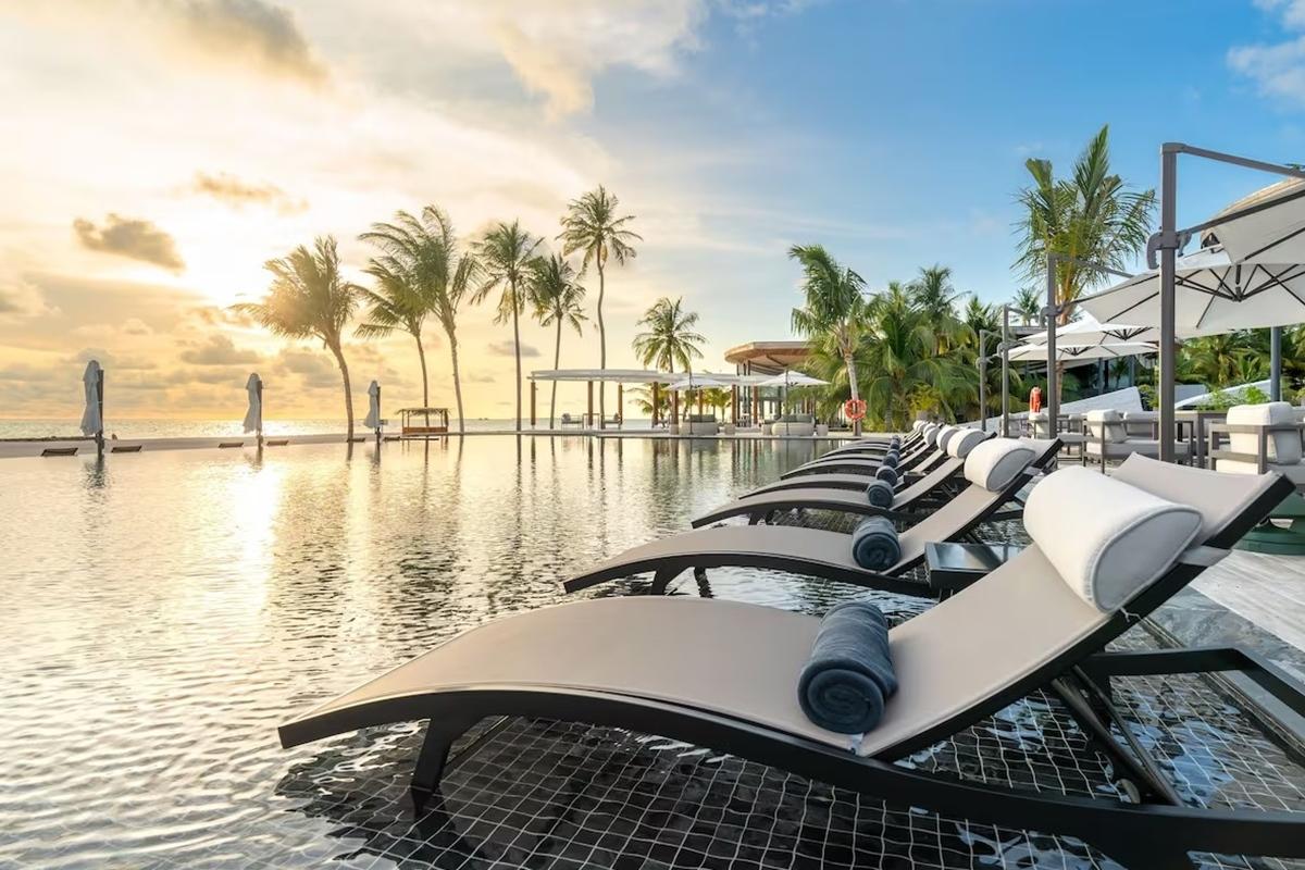 Madifushi Private Island Hotel มีมุ อุทุรุ ภายนอก รูปภาพ