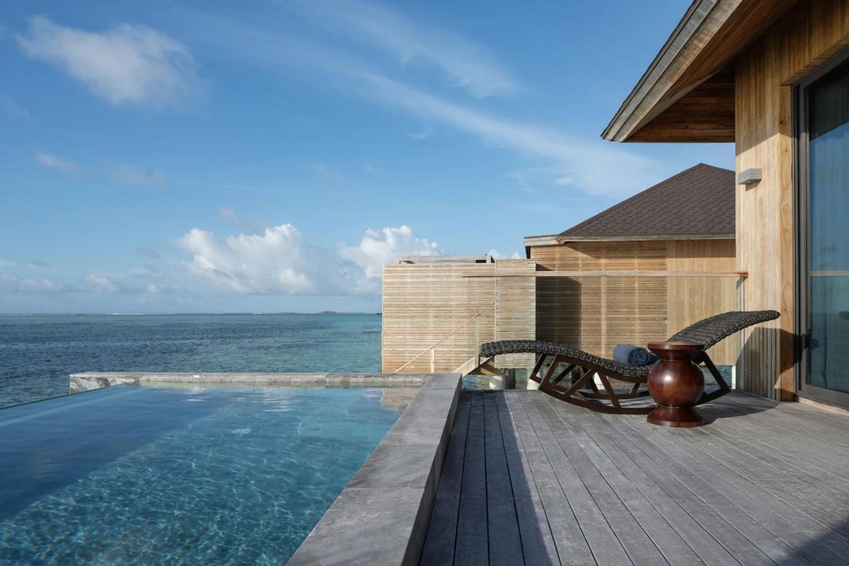 Madifushi Private Island Hotel มีมุ อุทุรุ ภายนอก รูปภาพ